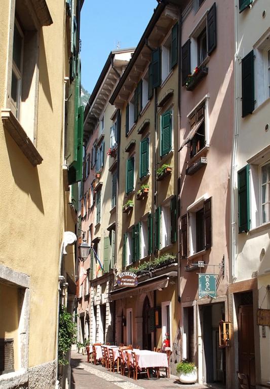 Albergo La Montanara Riva del Garda Exterior photo